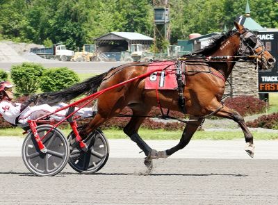 Dewey Arnold and driver Jimmy Devaux