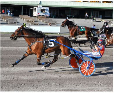 Leon Bailey winning with Badix Hanover, one of Baley's seven wins on the Vernon Downs card