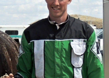 Superb six for Kelly