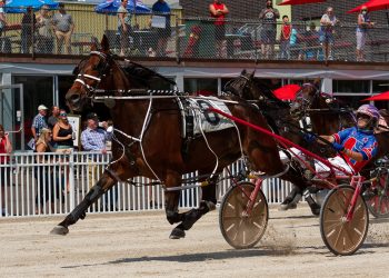 Day leads Women’s Driving Championship