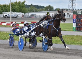 The Light Speed sizzles in Breeders Trophy Series