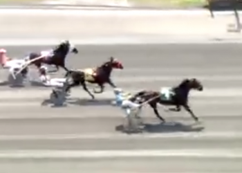 One-horse barn snags elusive victory