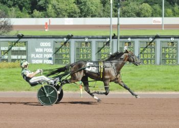 Favorites rule in $1.2 million PASS Championship Finals