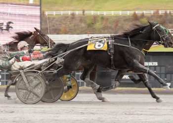 Hashtagmadeyalook notches fourth straight