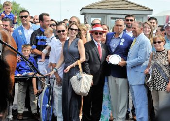 USHWA’s Stan Bergstein-Proximity Award to Lindy Farms