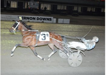 Huckabone rules opening day at Vernon