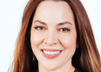 HISA’s Director Lisa Lazarus on Alumni Show