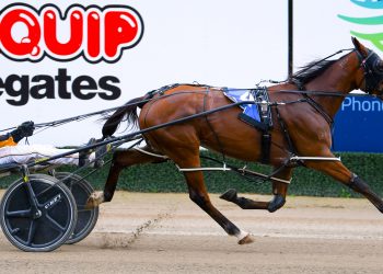 Cavallaro ready to fire with Artillery