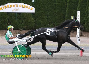 Hennessey good for a grand slam Friday