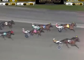 Splash Brother goes from last to first in Open