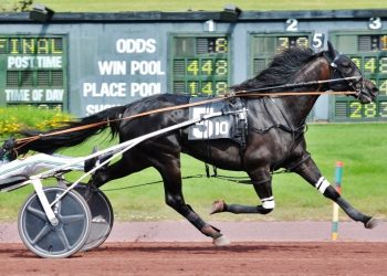 Sortie makes quick getaway at Philly