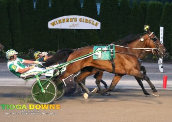 Wild three-horse finish goes to BJ Lorado