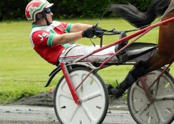 Stillwell sweeps NAADA divisions