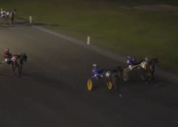 Rockemsockem Scott upsets after first turn chaos