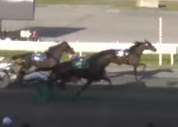 A generational 1-2 in Legends Trot