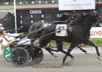 Nauset Light preview won in a romp