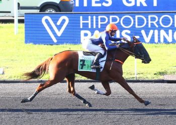 Intuition scores in 240,000€ Gr. I Prix des Elites