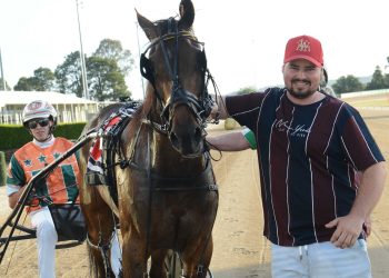 Young horsemen win in style