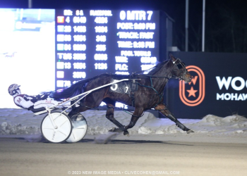 Camara Moment cruises to Snowshoe double