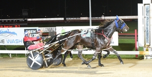 Can Neville’s Ideal winning run continue?