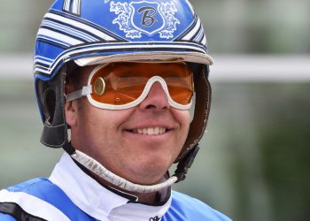 Duke Lavictoire destroys Rideau rivals