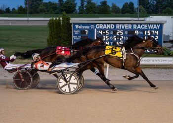 Tijuana Seelster takes fourth straight