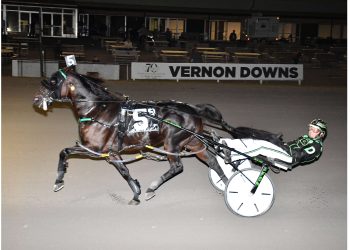 Tomas switches tactics for feature win