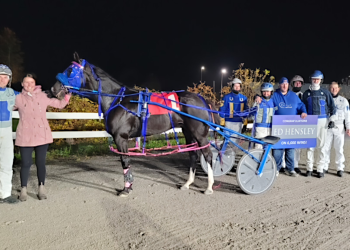 Hensley reaches 6,000