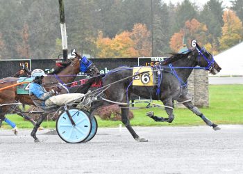 Upsets winner in $37,800 Bunny Lake Final