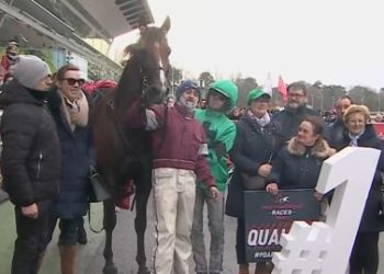 Longshot wins 120,000€ Prix de Bourgogne
