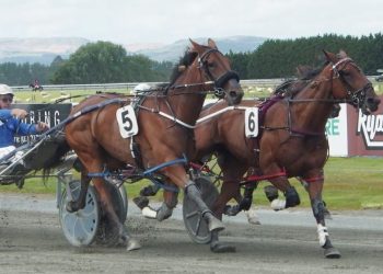 Ruby Roe beats hot pot