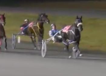 Sunshine Boy retains Fraser crown to start season