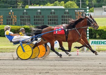 Dead-Heat win finish in AHDC Finale