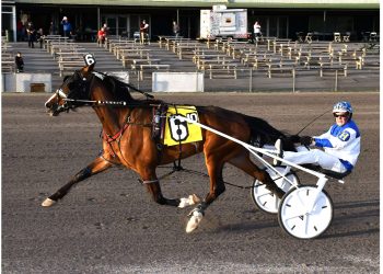 Dewey Arnold back to winning ways