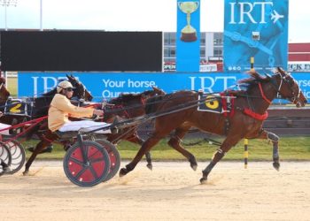 First win in 10 starts for Auntie Deb