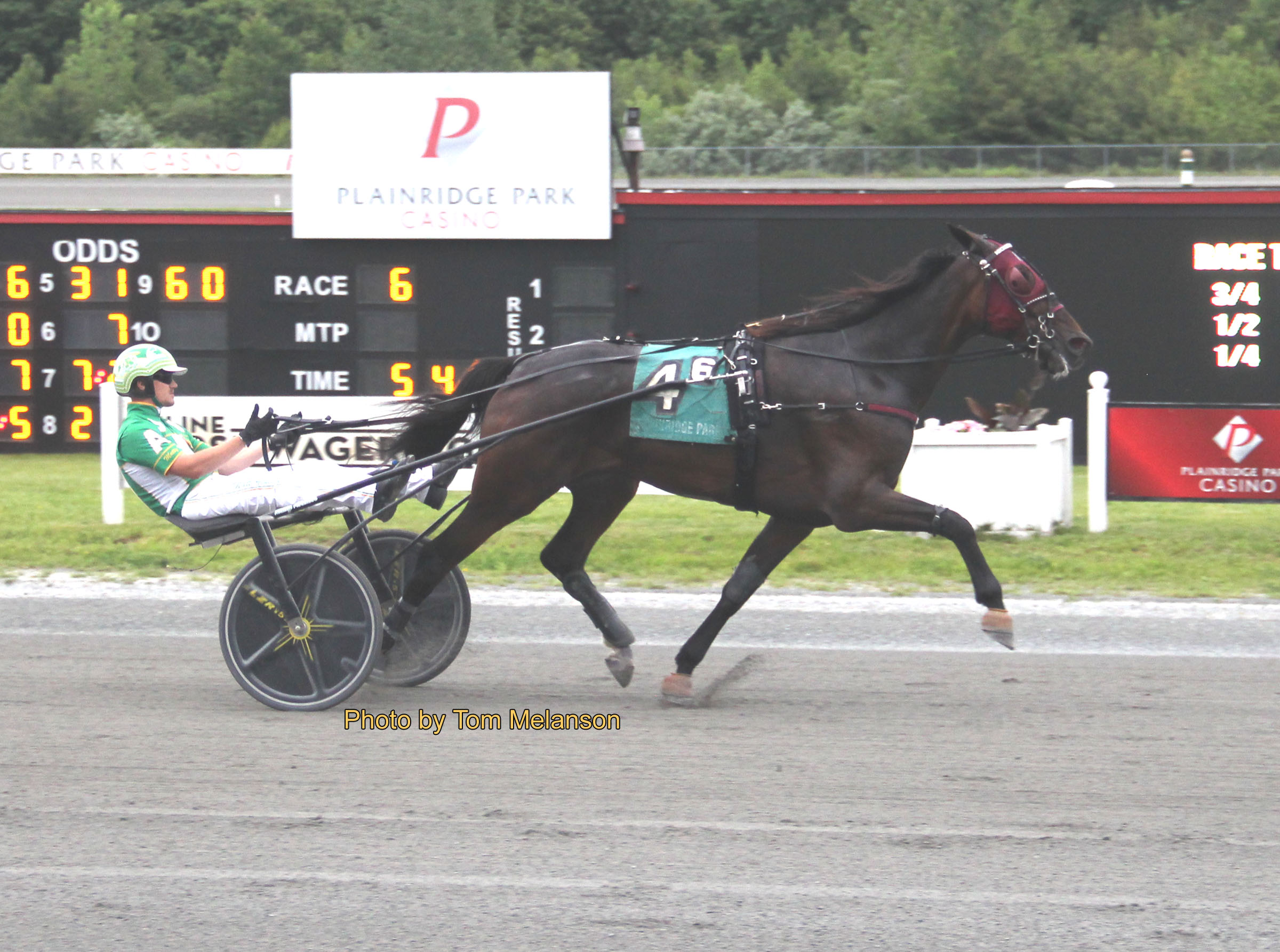 Cruising Tom, Kilauea take marks in co-features 1