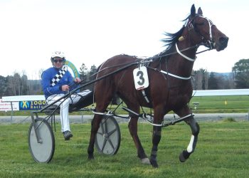 Hammer knocks down first win