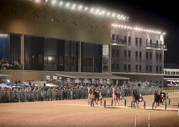 Live racing returns to Batavia Downs Saturday