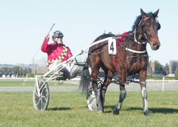 Hayley gets fifth win