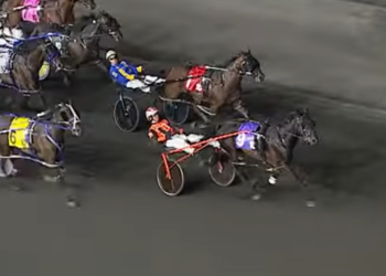 41-1 longshot circles field at Mohawk