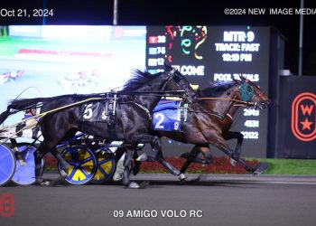 Three-horse photo in $36,000 Mohawk Preferred