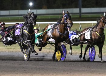 8-1 upset and first Crown for Wrenn