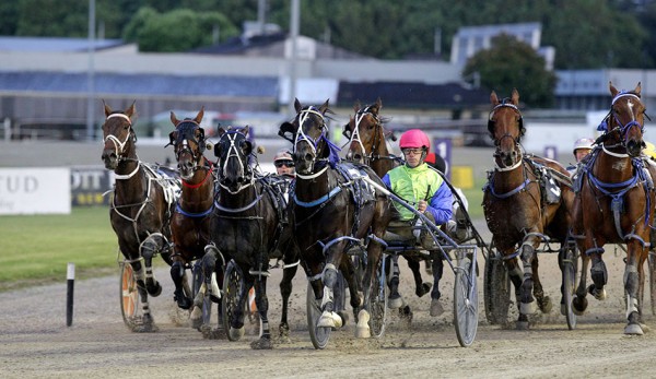 Golden Gait treble for Donnelly