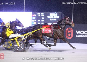 Dabarndawgswatchin scores in seasonal debut