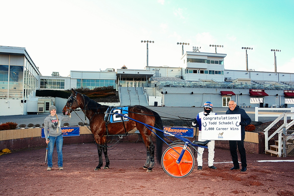 Schadel drives win 2000 on opening day 2