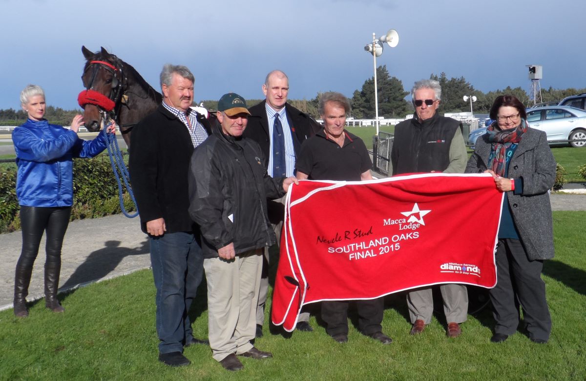 Diamonds Day - 10 years ago 1