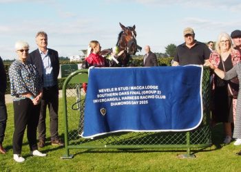 Trainer in float park while filly upsets in Oaks