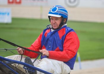 Moonshiner shows enough nip