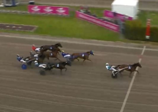 Double Deceiver wins 600,000SEK Sweden Cup 4