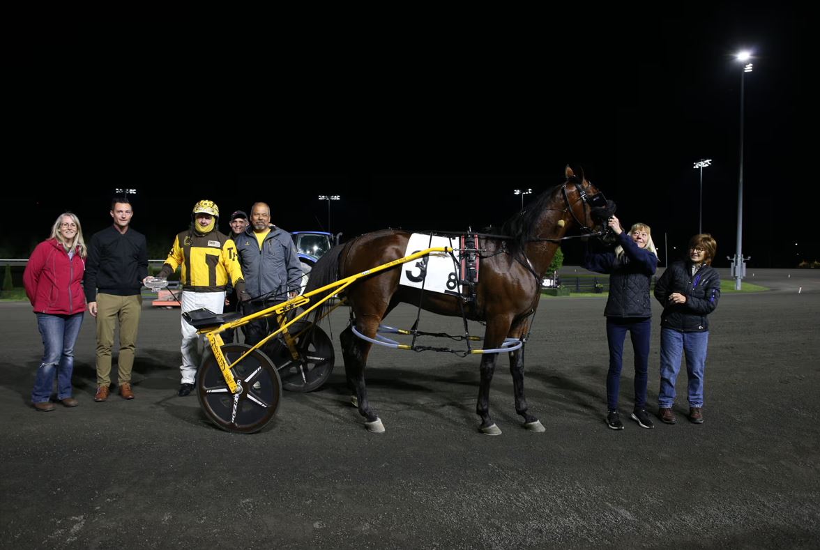 Prince Hal Hanover and Bourbon County take $80,000 Beach divisions 2